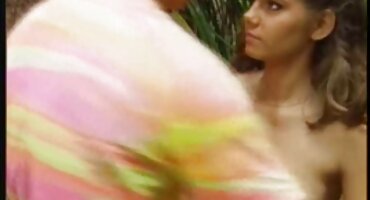 sex hard Kent cums trên âm hộ Của sex cổ trang Gà trong rừng.