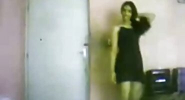 kelly sex Stepmom thỏa mãn stepson với âm hộ mỗi ngày. phim sex liếm lồn